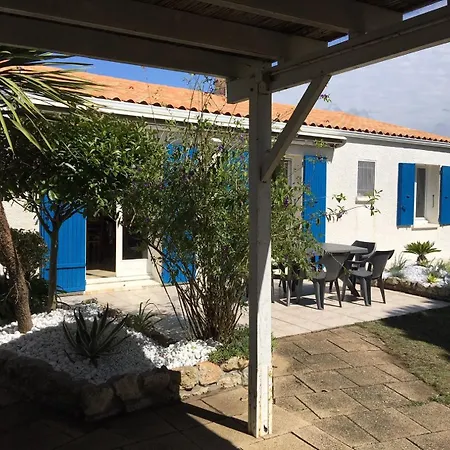 Holiday home Les Paquerelles *